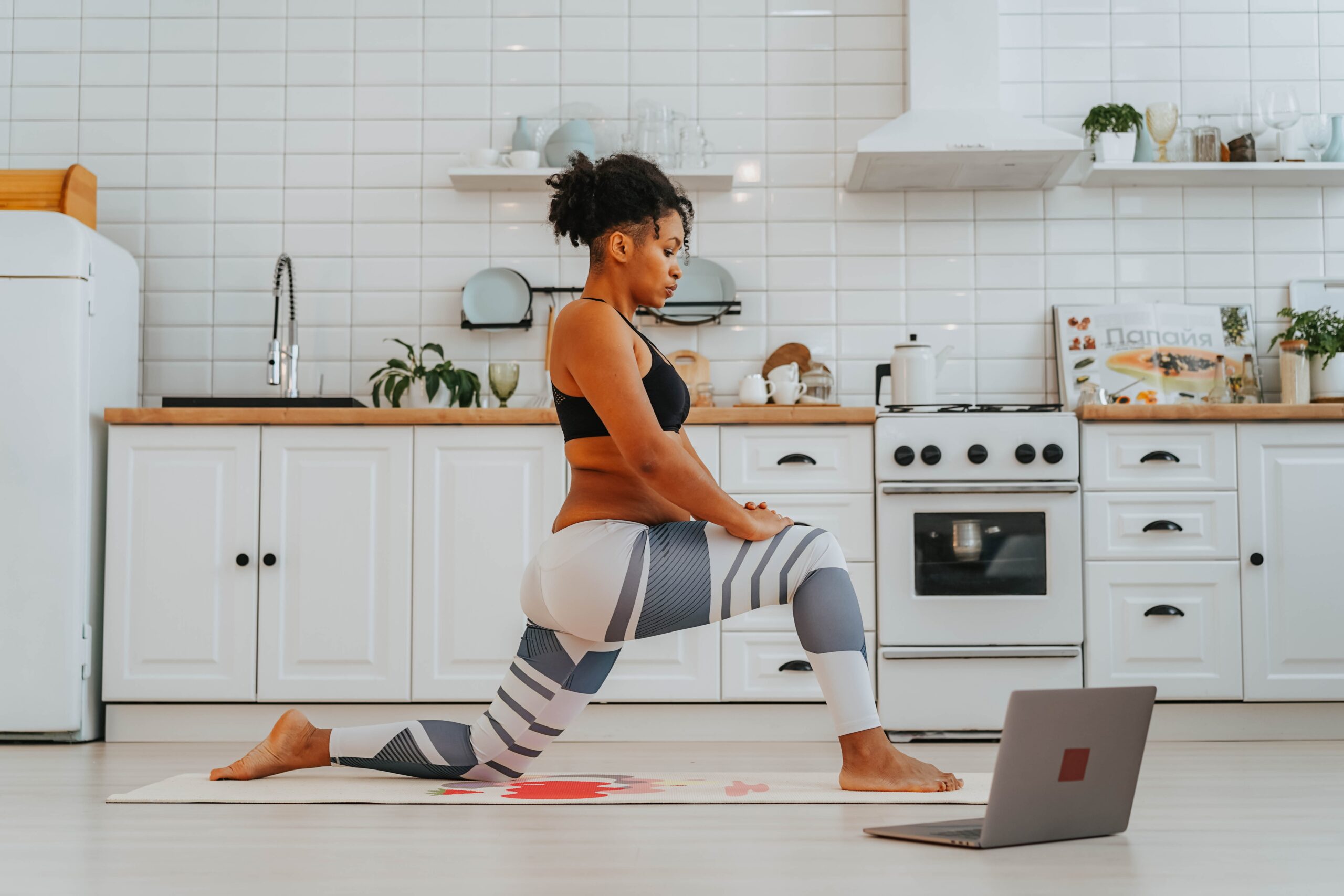 FITNESS, YOGA AND SMART WORKING IN STYLE AT HOME, TOO